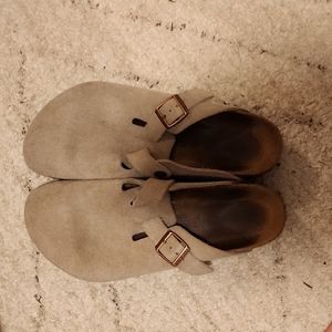 COPY - Birkenstocks Boston in suede taupe